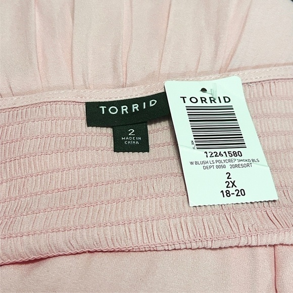 Torrid Blush Pink Shirred Smocked Crepe Flowy Top Blouse Shirt - Picture 7 of 11
